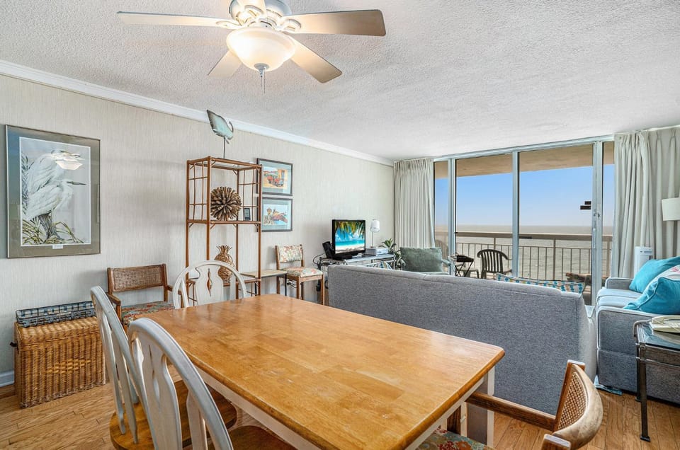 0401 Waters Edge Resort condo Apartment in Garden City