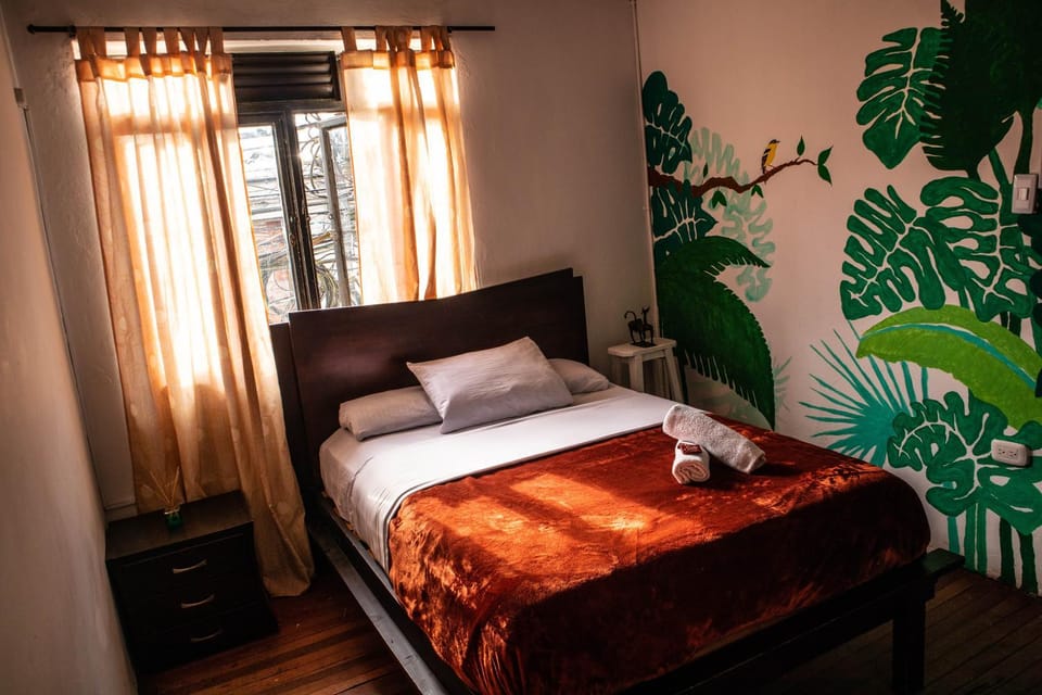 Bed, Decorative detail, Street view