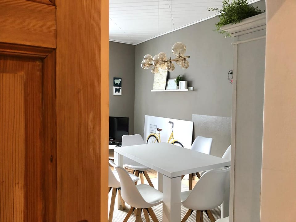 Hencoop 2 room apartment kitchen bathroom and optional Sauna Apartment in Kaiserslautern