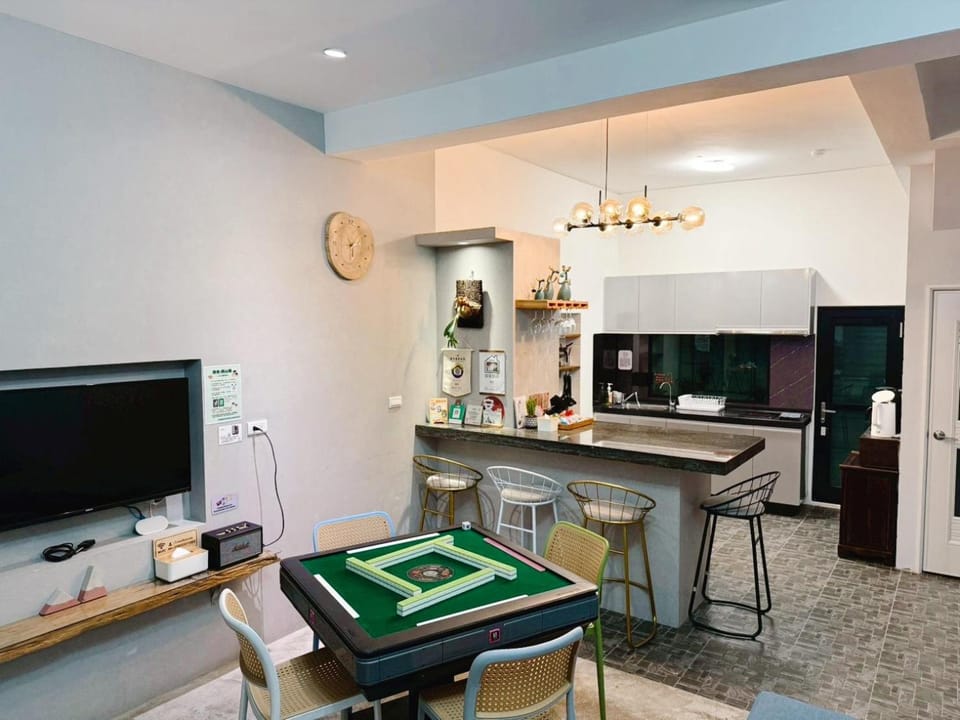 Dining area, pet friendly, toaster