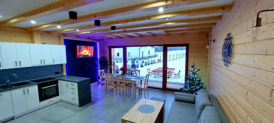 Kitchen or kitchenette, Living room, Seating area, minibar, pet friendly, stove