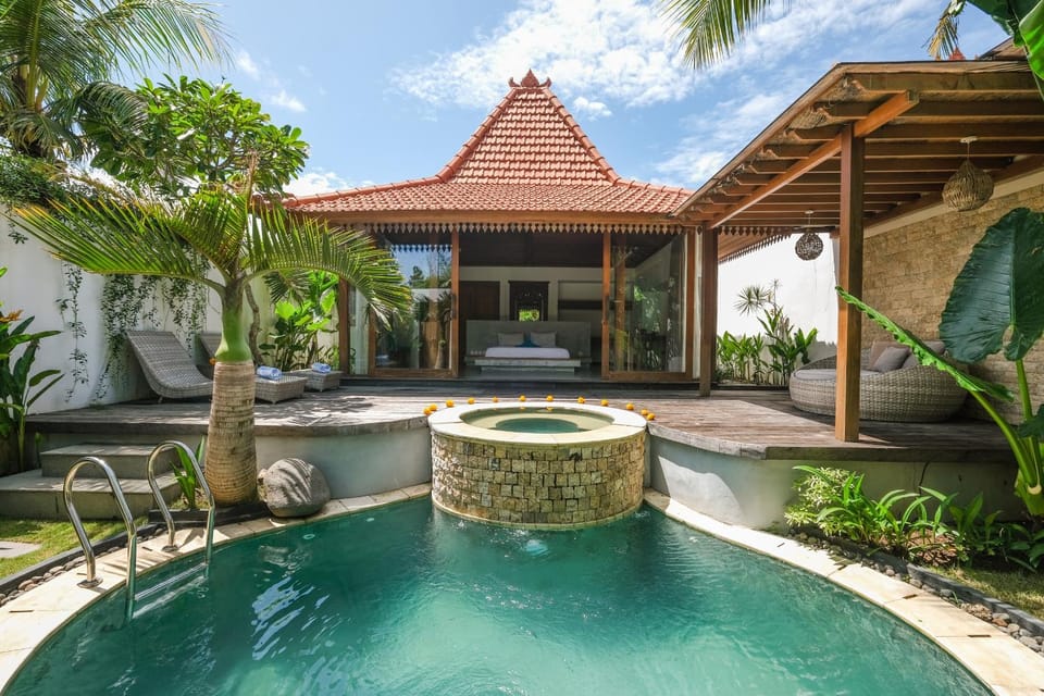 Pool view, Swimming pool