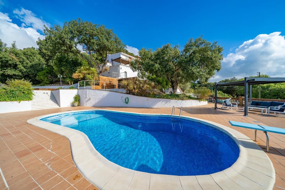 Facade/entrance, Garden, Swimming pool