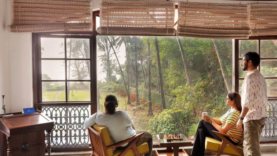View (from property/room), group of guests