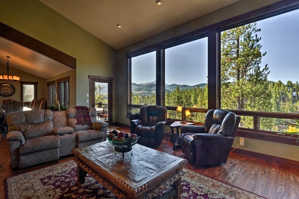 6 Mi to Slopes: Breck Home w/ Hot Tub & Game Room House in Breckenridge