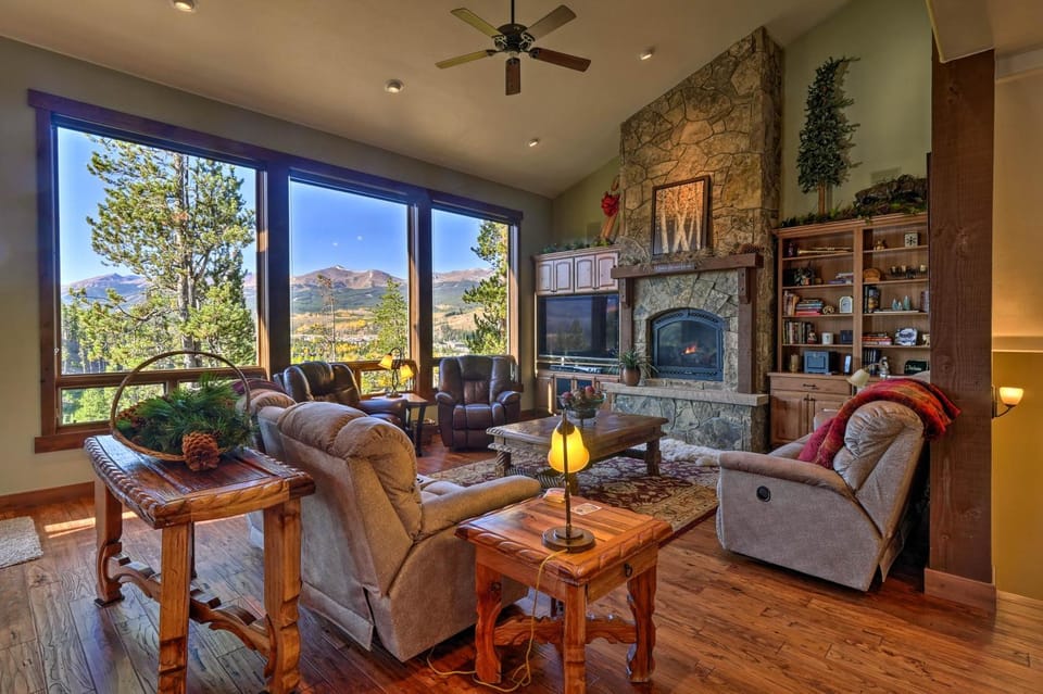6 Mi to Slopes: Breck Home w/ Hot Tub & Game Room House in Breckenridge