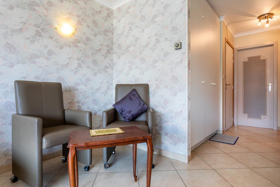 Zuydcoote B0 - 1 bedroom 5p - groundfloor - sunny located at 5 steps from the sea Apartment in Koksijde