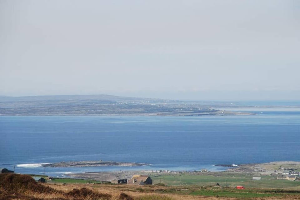 Red Stonecutters Cottage, Doolin House in County Clare
