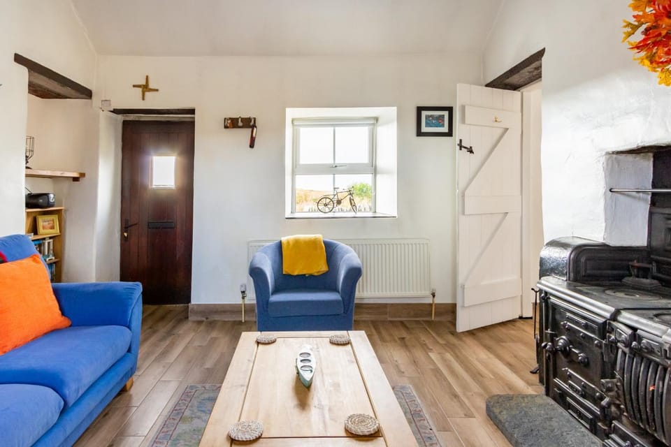 Living room, flat iron