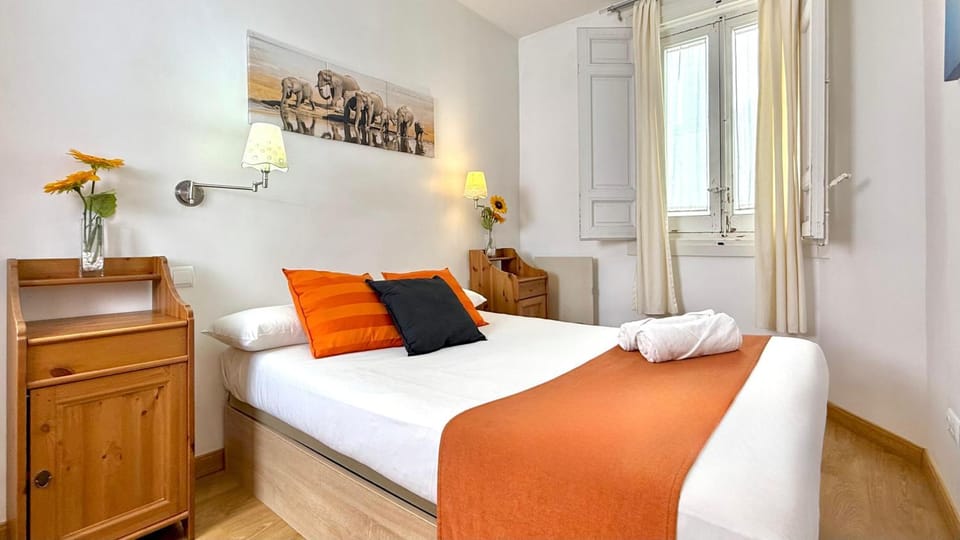 Bed, Bedroom