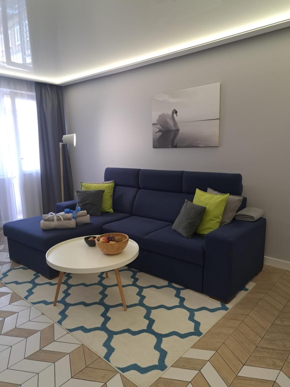 Bed, TV and multimedia, Living room, Photo of the whole room, Seating area, Dining area, Evening entertainment, Bedroom