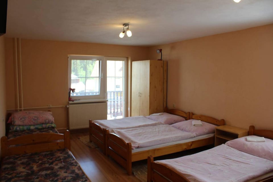 Shower, Toilet, TV and multimedia, Balcony/Terrace