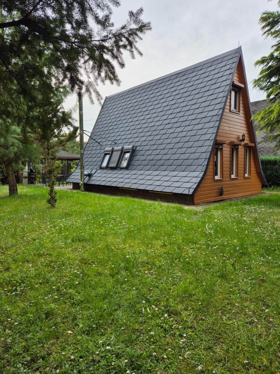 Property building, Spring, Garden