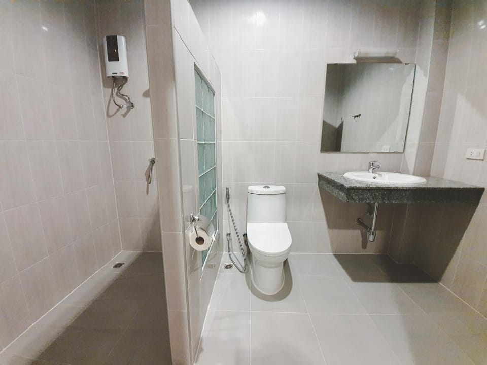 Toilet, Bathroom