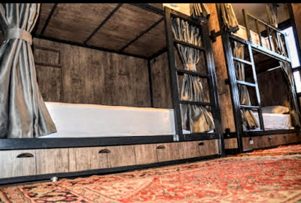 bunk bed