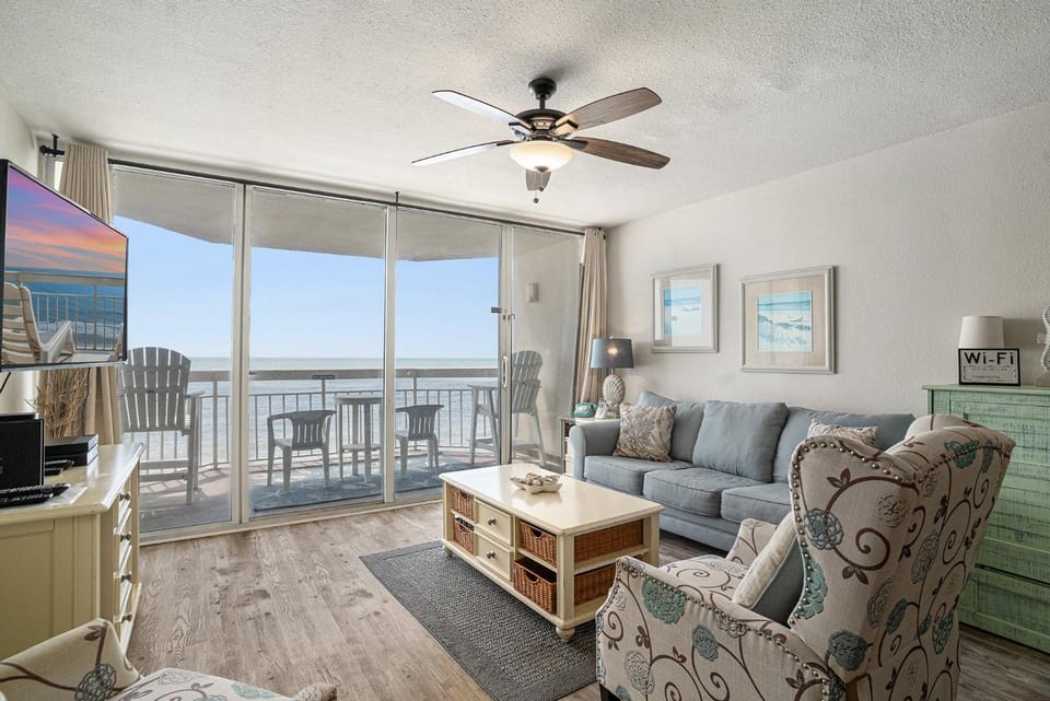 0804 Waters Edge Resort condo Apartment in Garden City