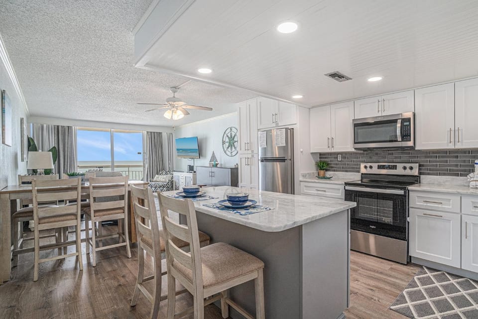0206 Waters Edge Resort condo Apartment in Garden City