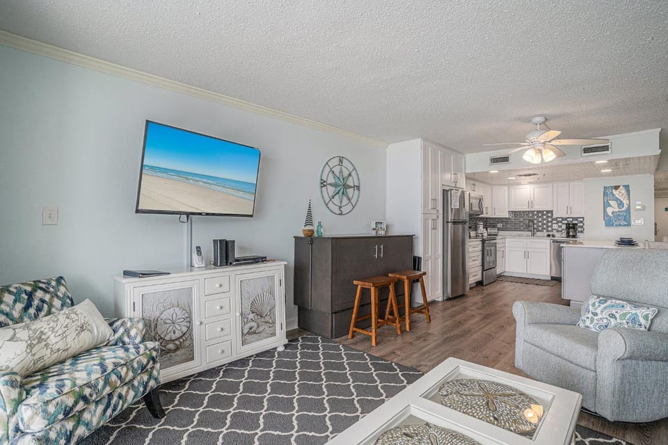 0206 Waters Edge Resort condo Apartment in Garden City