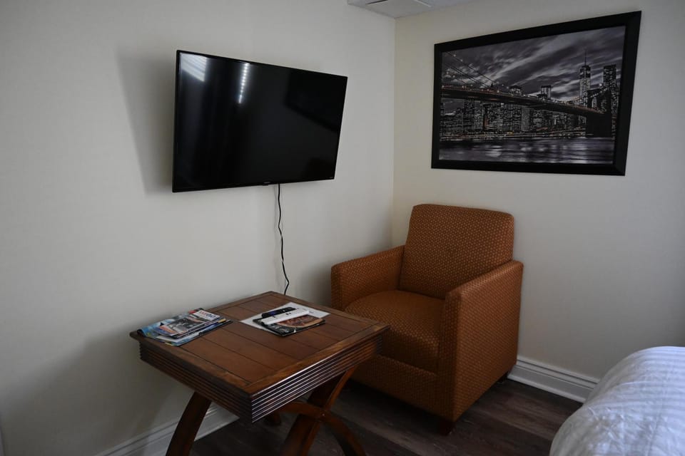 Empire Suite Apartment in Niagara Falls