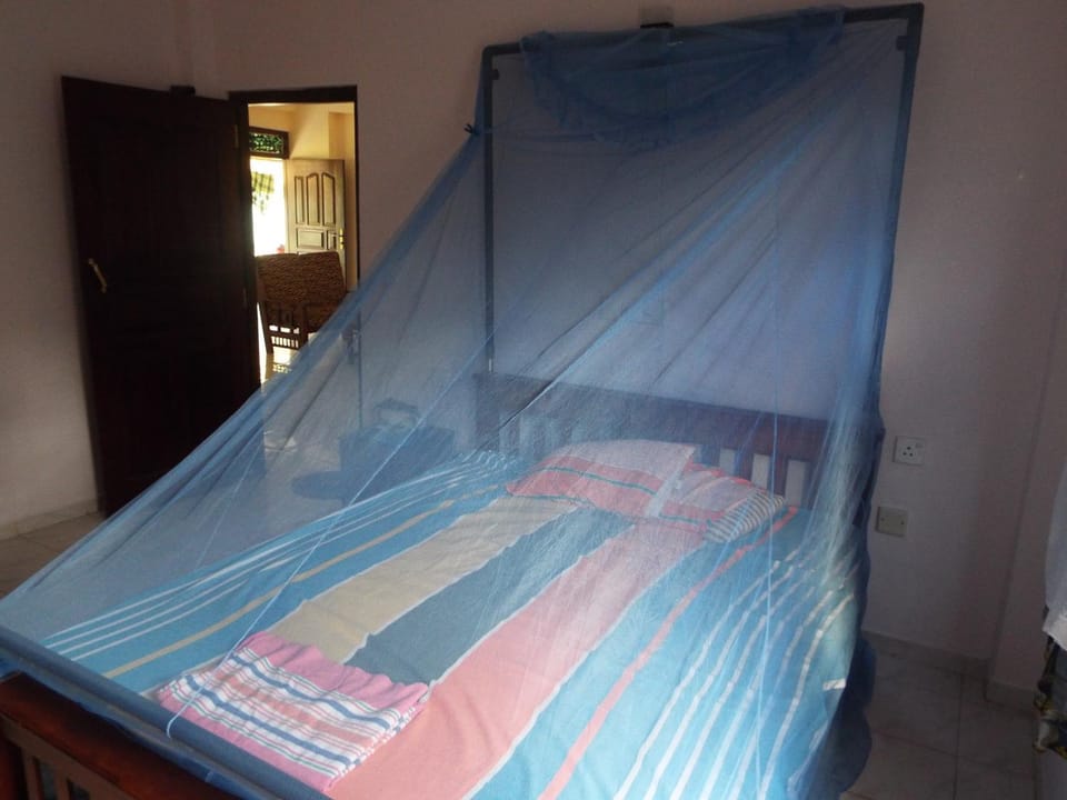 Bedroom, bunk bed