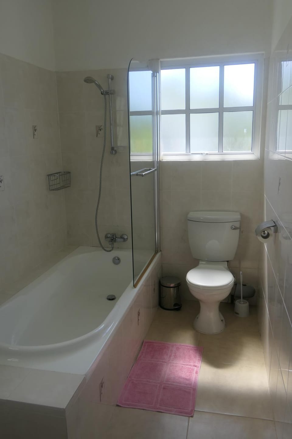 Shower, Toilet, Bathroom, Bath