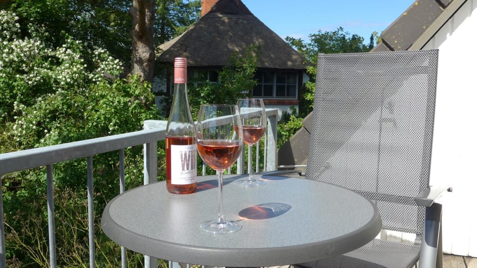 Haus Kranich _Wg_ Strandlaeufer_ Apartment in Zingst