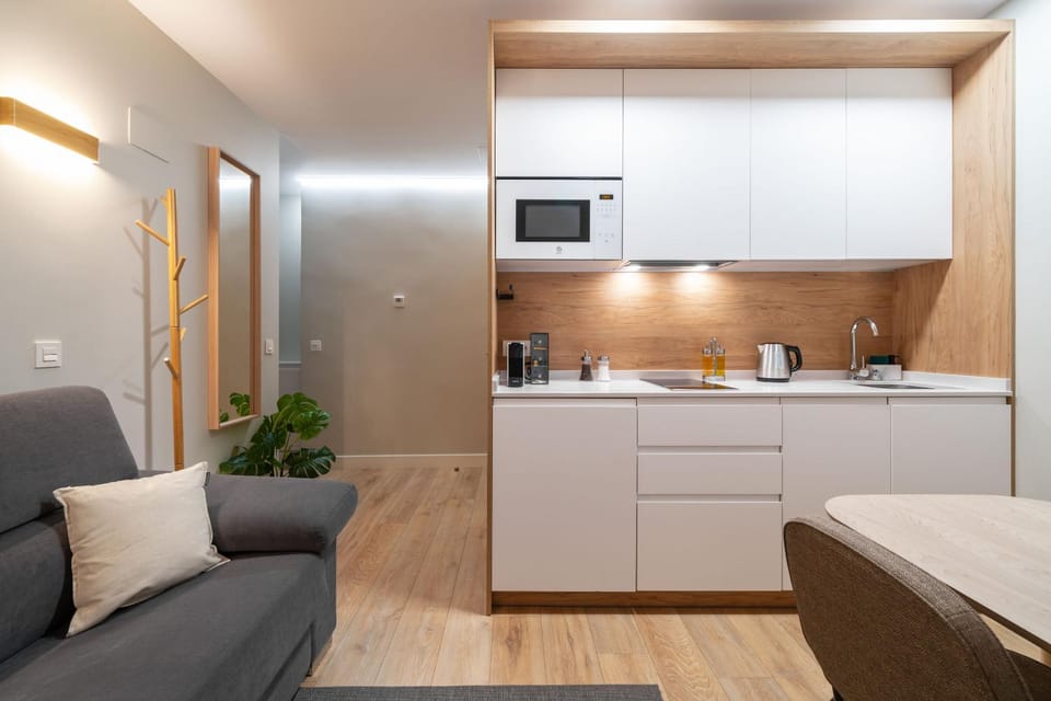 Coffee/tea facilities, Kitchen or kitchenette, Dining area