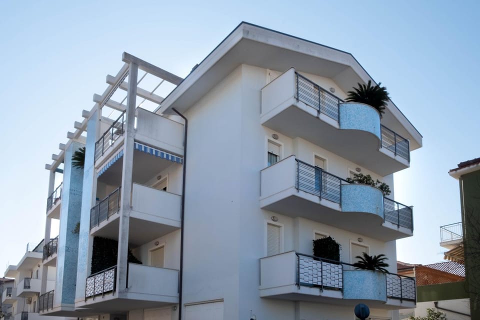 Property building, Balcony/Terrace