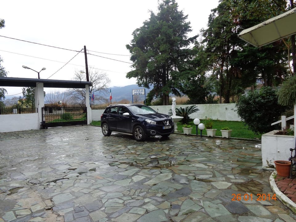 Porto Kairis Hotel in Euboea