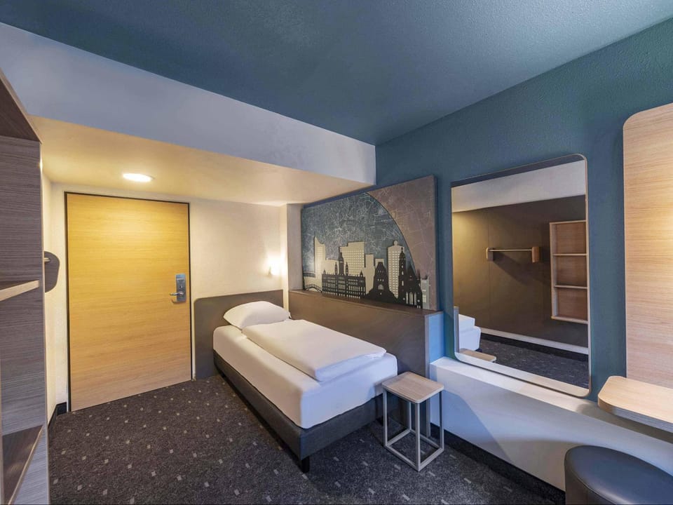 Photo of the whole room, acessibility