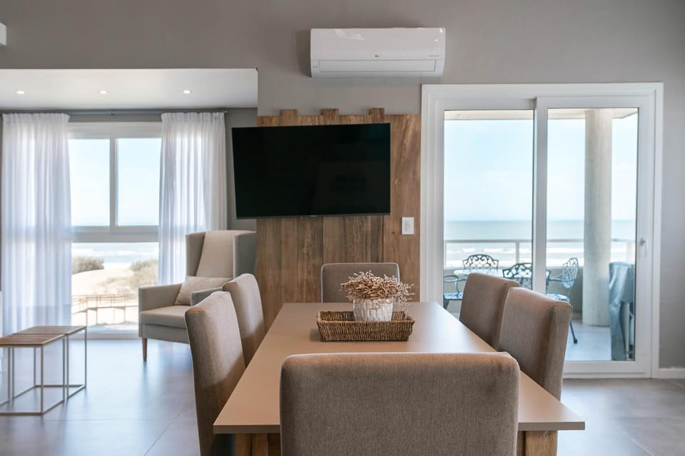 Dining area, Sea view