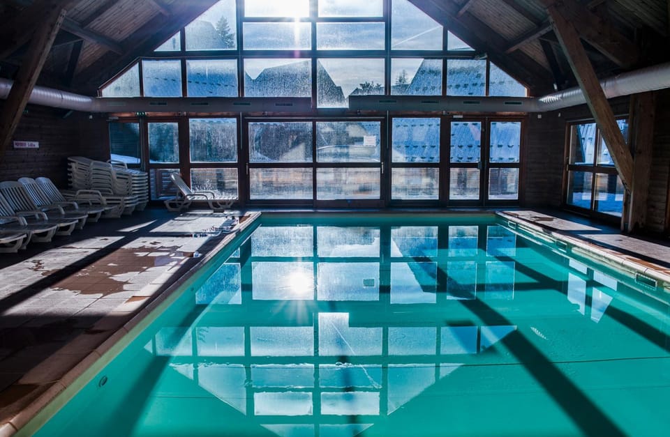 Pool view, Swimming pool