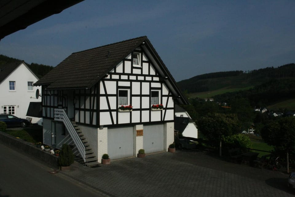 Ferienhaus Zur Ennest House in Winterberg