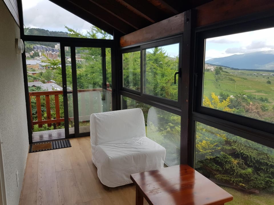 Natural landscape, Balcony/Terrace, Garden view, Mountain view