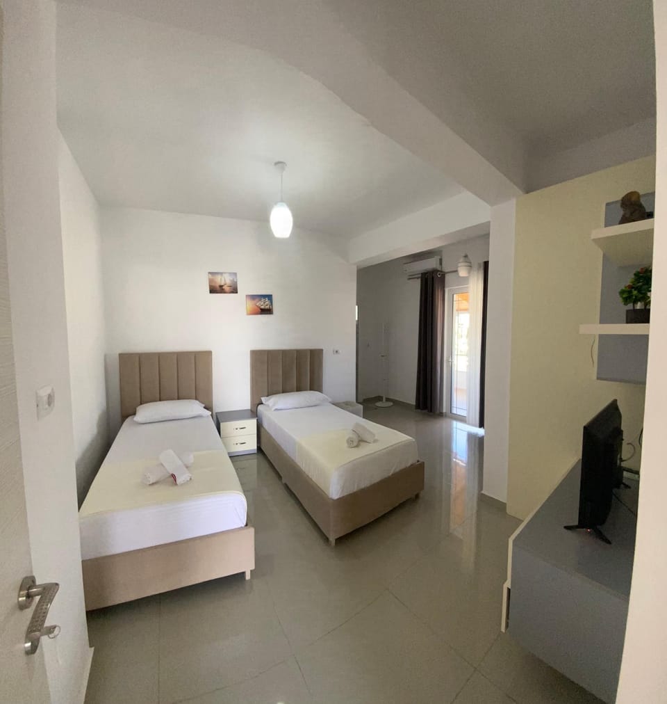 Villa Guximi Apartment in Ksamil