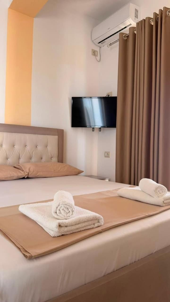Villa Guximi Apartment in Ksamil