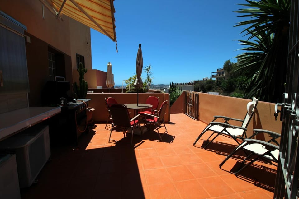 Cozy apartment in Fuengirola Hills Apartment in Fuengirola