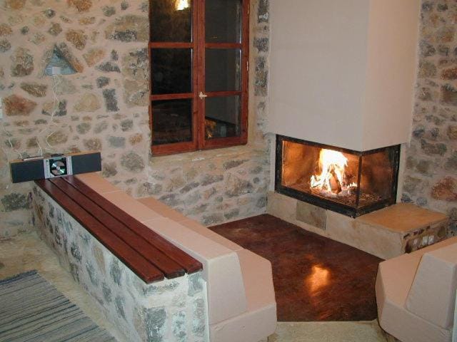 ΕΥμορφο σαν Παραμύθι ΤΗΛΙΑ Chalet in Peloponnese, Western Greece and the Ionian