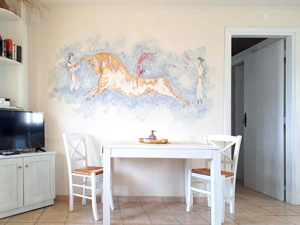 TV and multimedia, Dining area