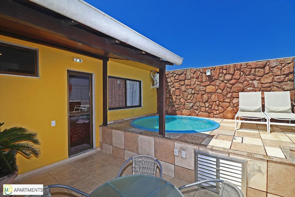 2 bedroom duplex penthouse with terrace and pool Apartment in Rio de Janeiro