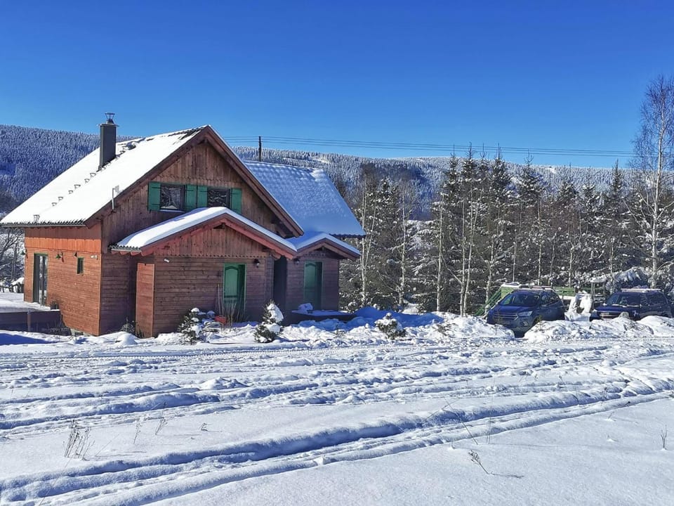 Apartament Zielone Okiennice Apartment in Lower Silesian Voivodeship