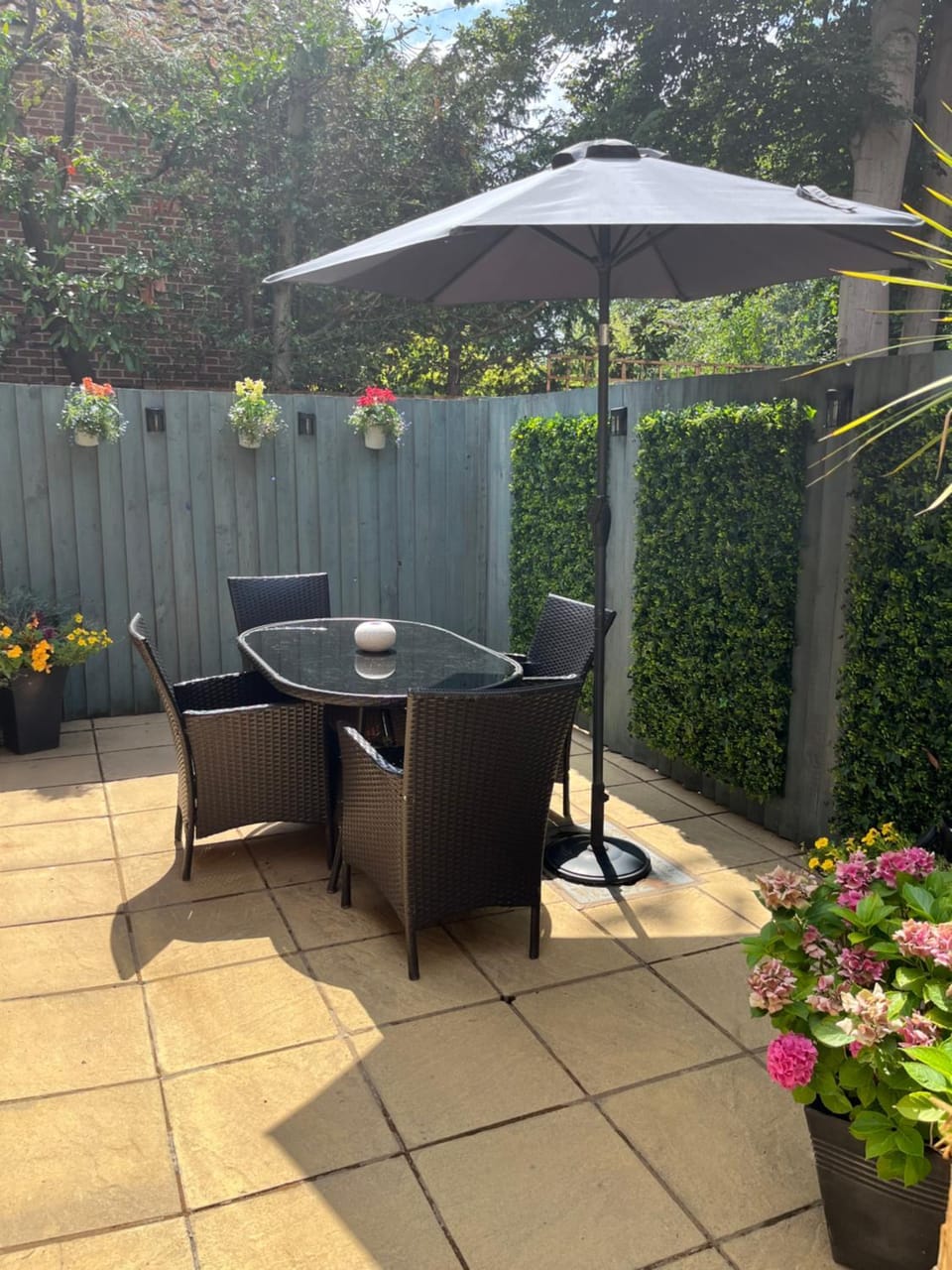 Sun Terrace Lodge Weybridge Apartment in Weybridge