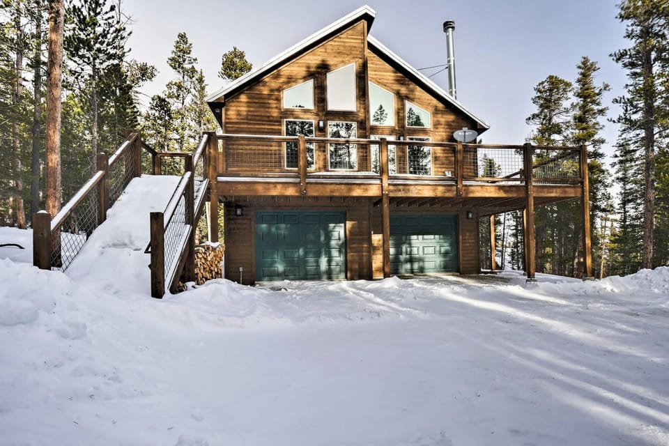 Luxury Mountain Getaway in Fairplay w/ Deck! House in Park County