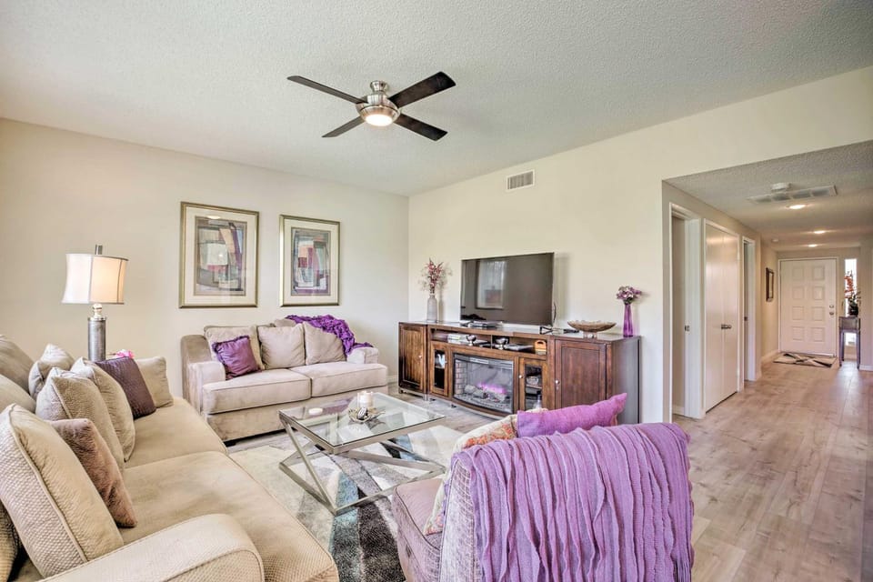 Golf Resort Condo about 6 Mi to Empire Polo Club! Apartment in La Quinta
