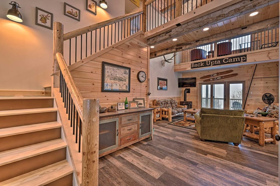 Rustic 3-Story Pittsburg Cabin w/ Lake & Mtn Views Cabin in Pittsburg
