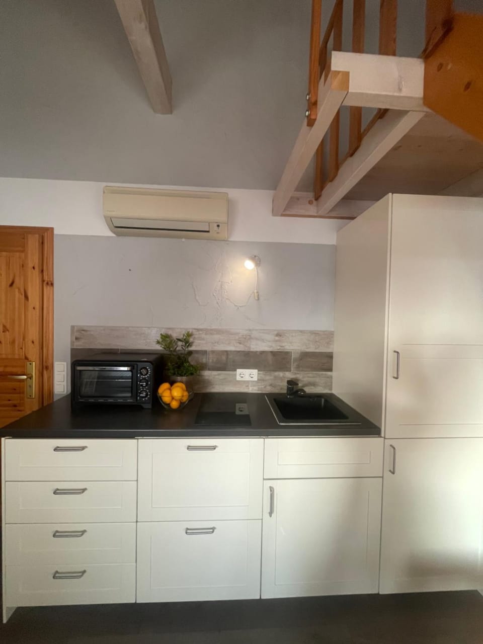 Kitchen or kitchenette, stove