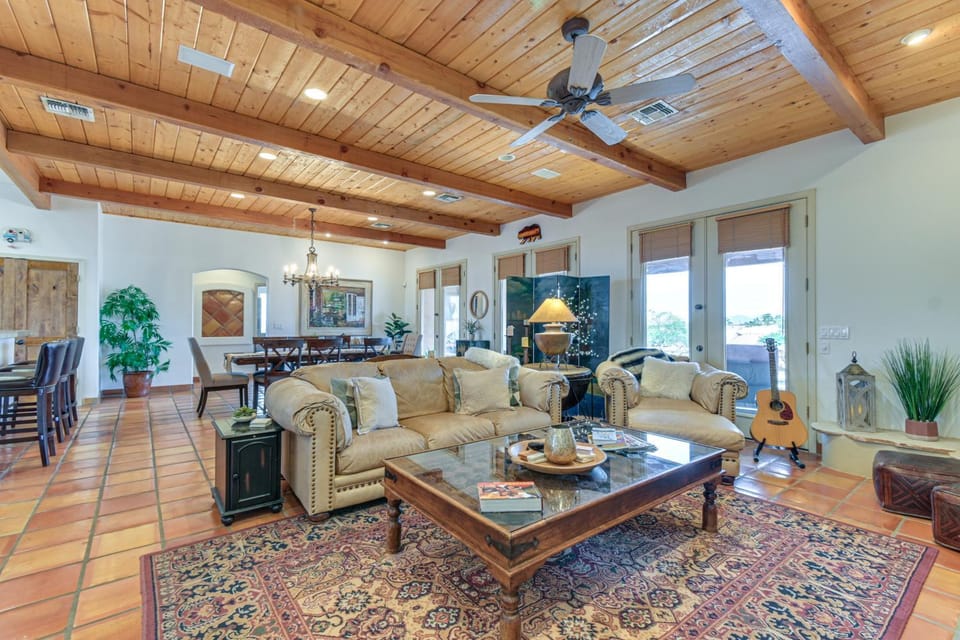 Private Pool, Spa, & Grills: Lake Havasu City Home House in Lake Havasu City
