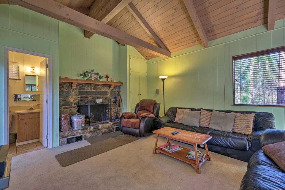 6 Mi to Yosemite Nat'l Park: 14-Acre Retreat! House in Tuolumne County