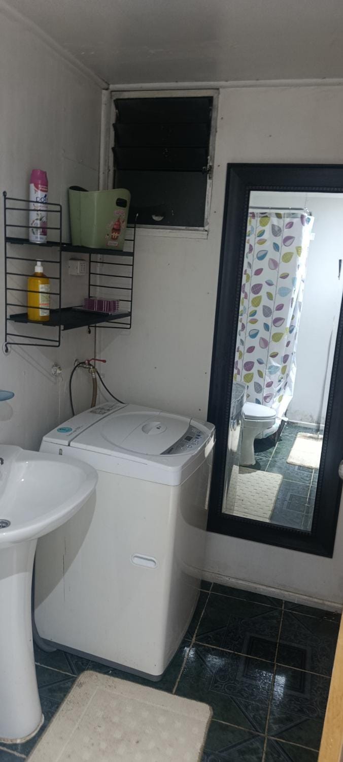 Shower, Bathroom, towels