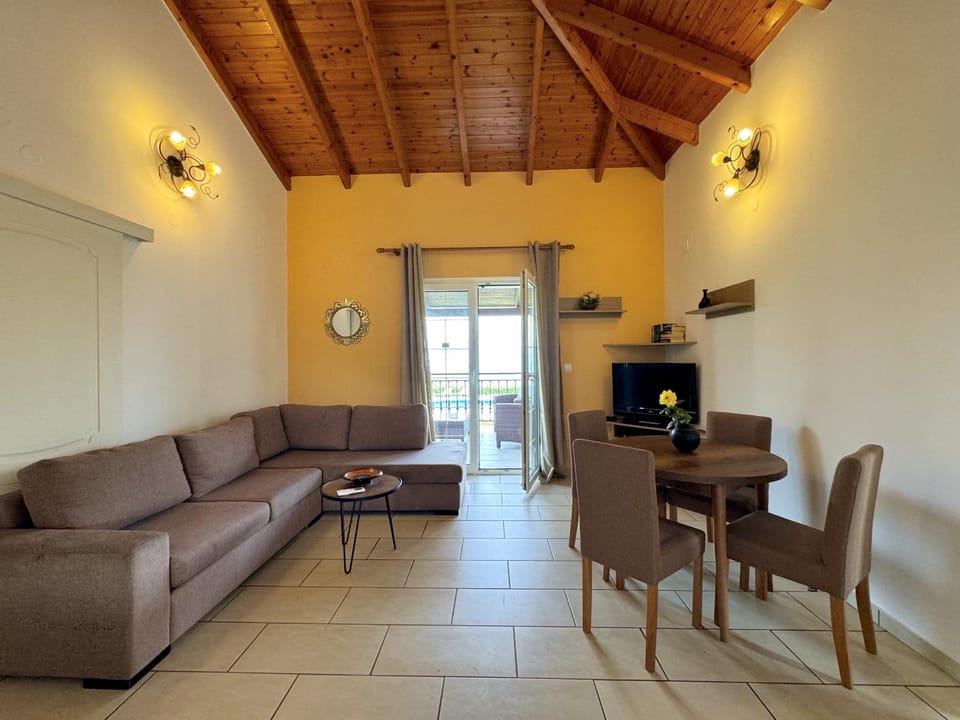 Communal lounge/ TV room, Living room